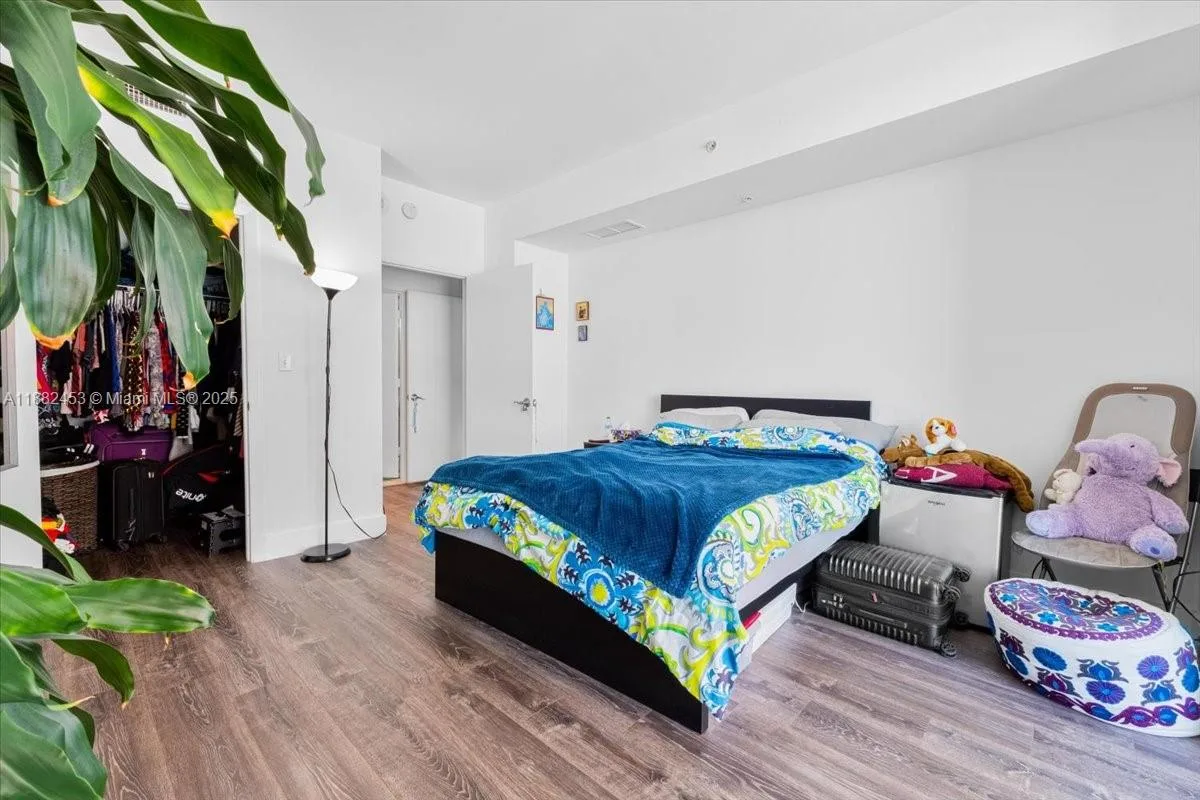 244 Biscayne Blvd # 3506, Miami, FL 33132 photo 12