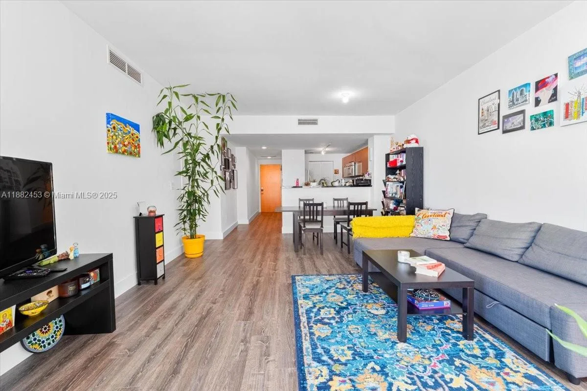 244 Biscayne Blvd # 3506, Miami, FL 33132 photo 9