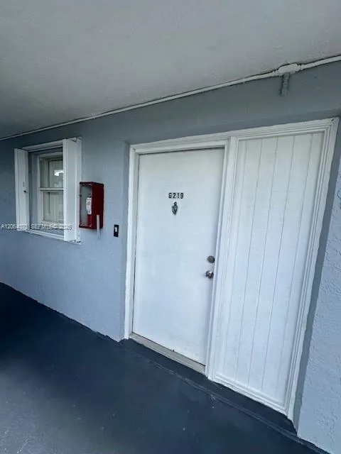 9367 Fontainebleau Blvd # G219, Miami, FL 33172 photo 3