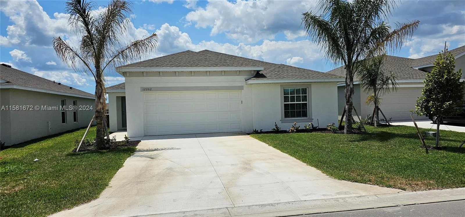 12202 Amber Waves, Lehigh Acres, FL 33974