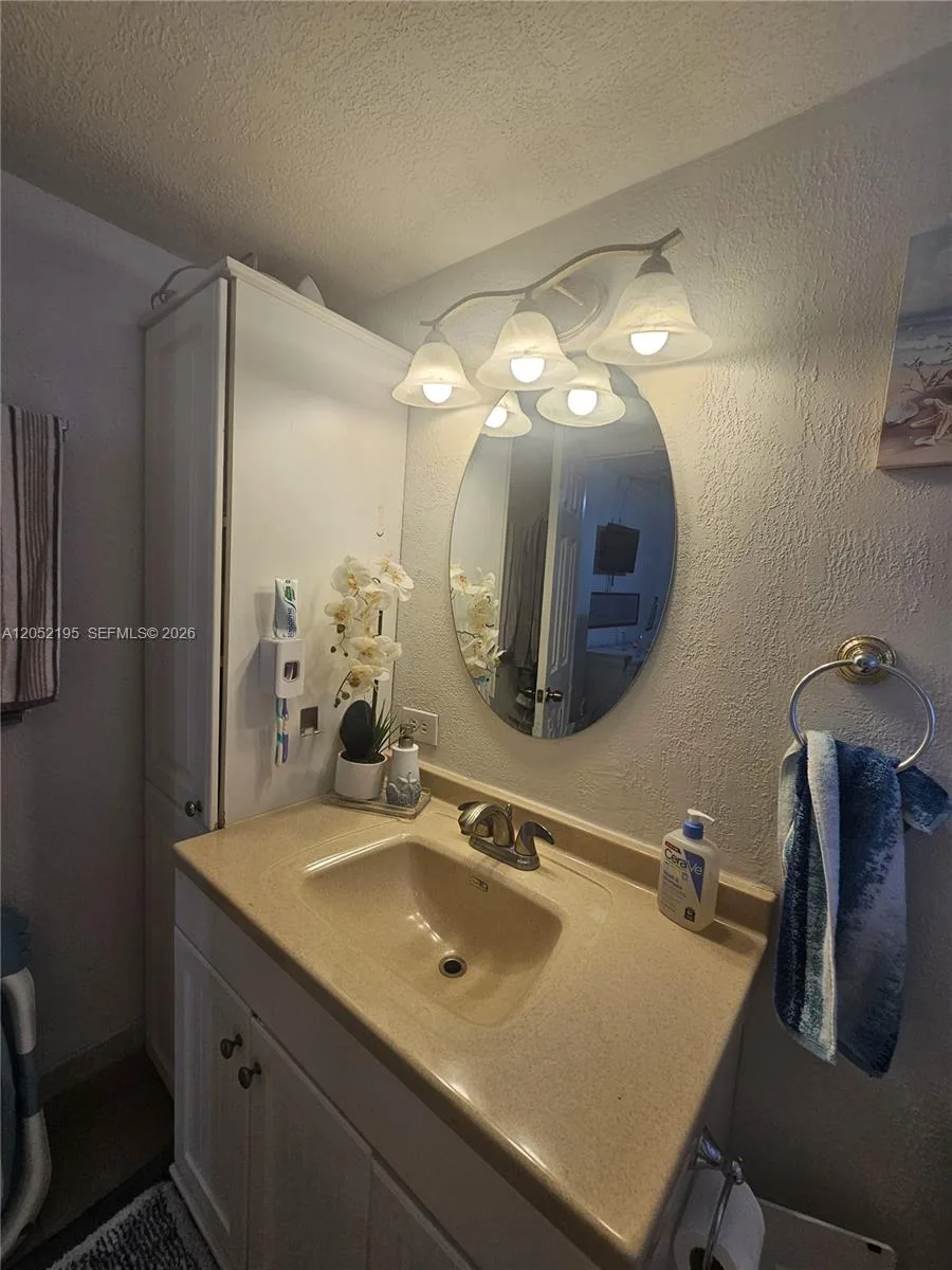 1750 W 46th St # 518, Hialeah, FL 33012 photo 13