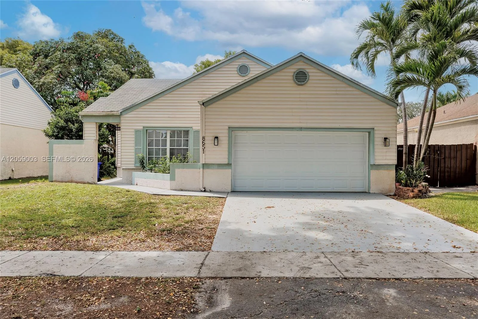8651 SW 12th St, Pembroke Pines, FL 33025