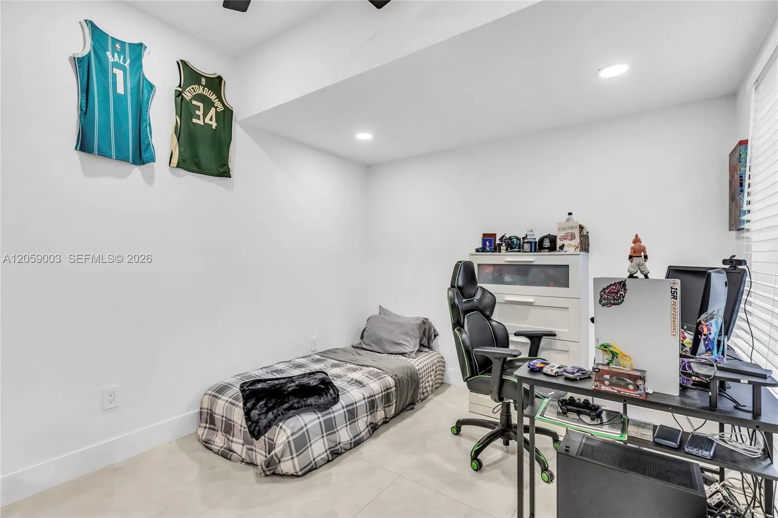 8651 SW 12th St, Pembroke Pines, FL 33025 photo 13