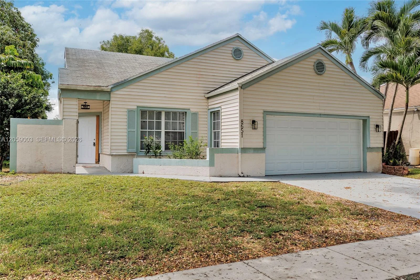 8651 SW 12th St, Pembroke Pines, FL 33025 photo 2