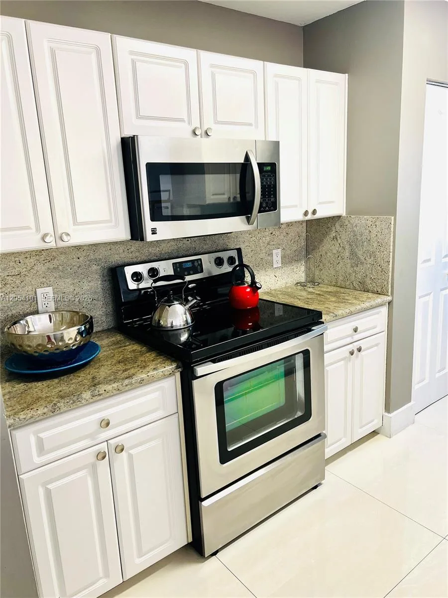19901 E Country Club Dr # 2401, Aventura, FL 33180 photo 8