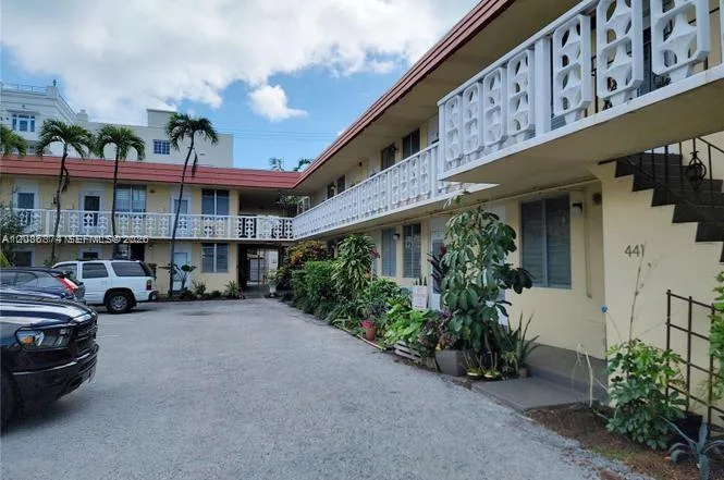 441 Collins Ave # 2, Miami Beach, FL 33139