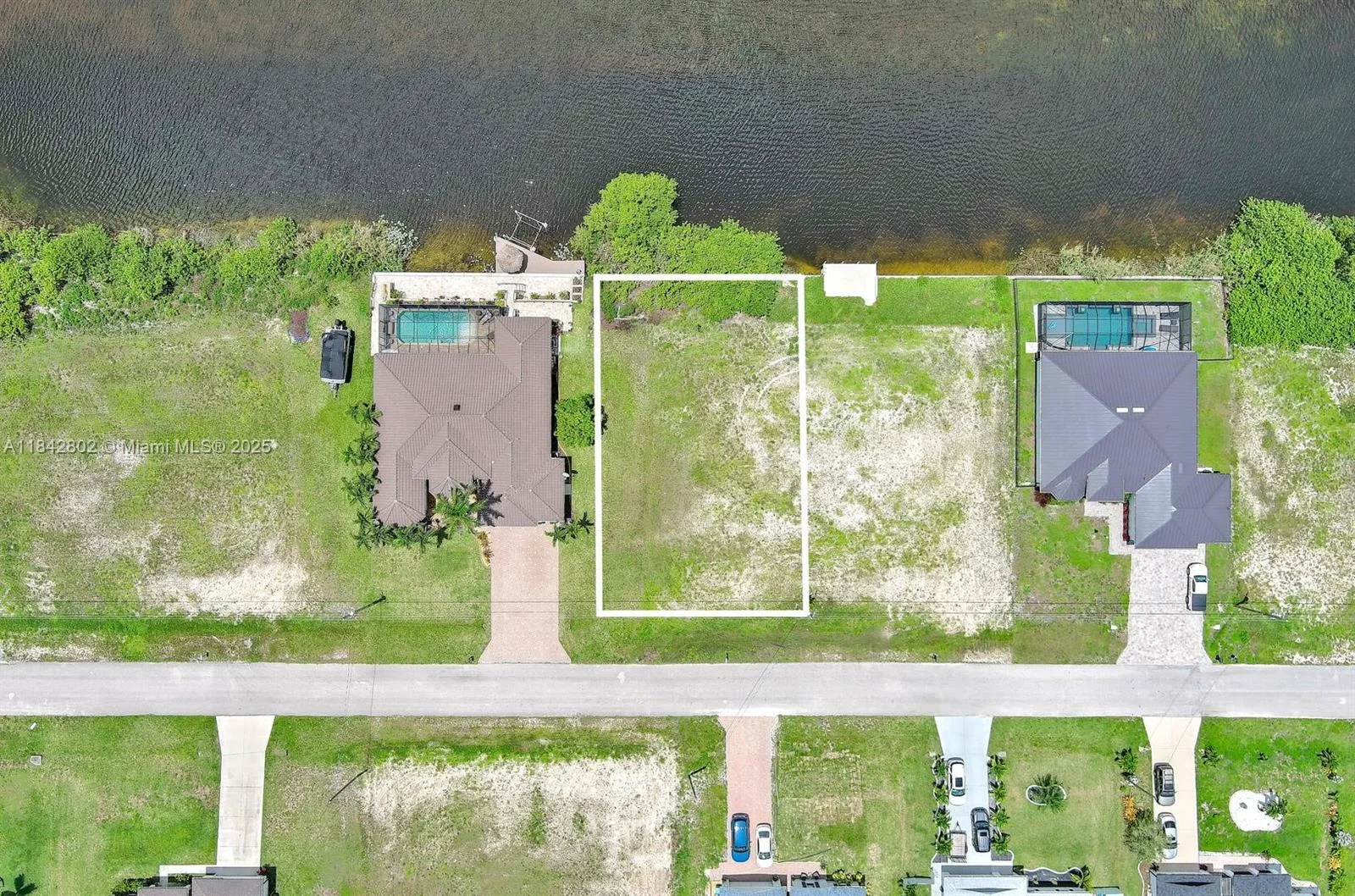 401 NW 24th Ter, Cape Coral, FL 33993 photo 2