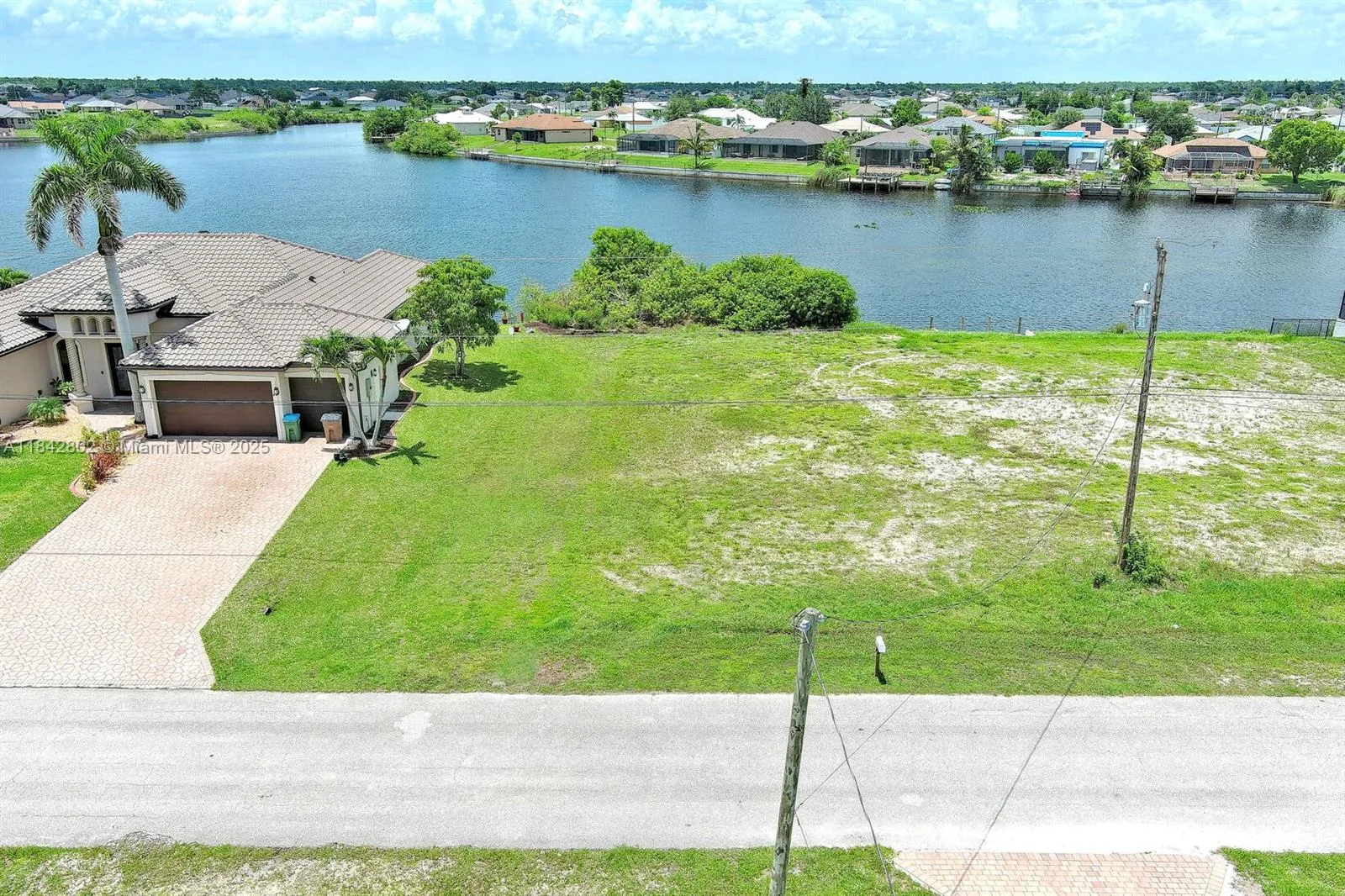 401 NW 24th Ter, Cape Coral, FL 33993 photo 5