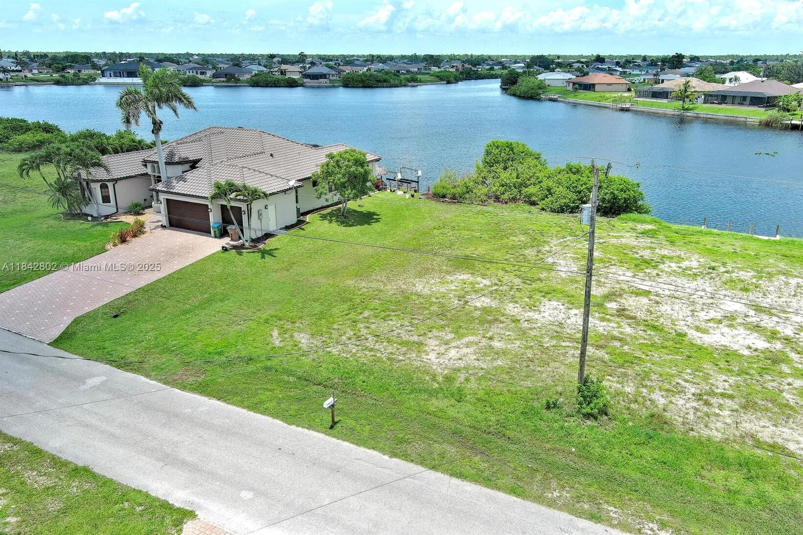 401 NW 24th Ter, Cape Coral, FL 33993 photo 6
