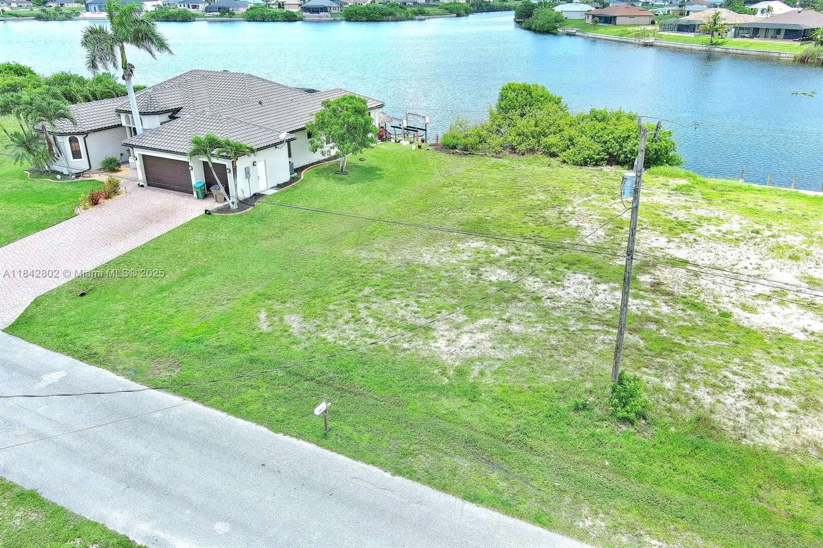 401 NW 24th Ter, Cape Coral, FL 33993 photo 7
