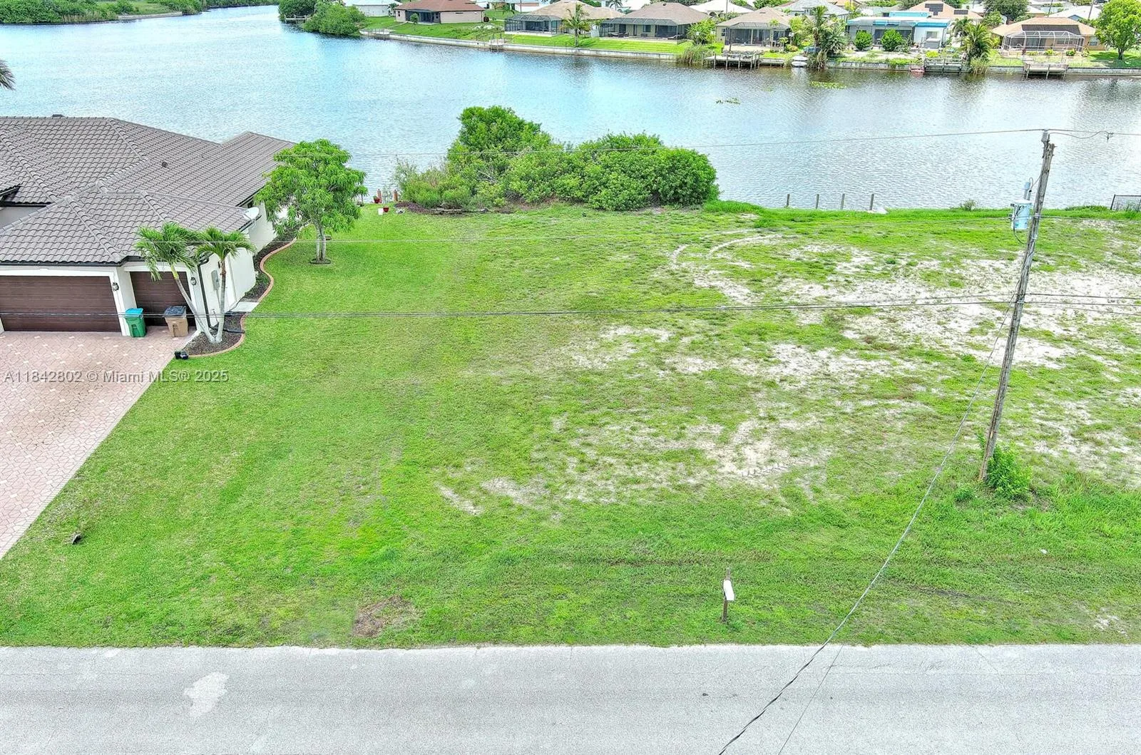 401 NW 24th Ter, Cape Coral, FL 33993 photo 8