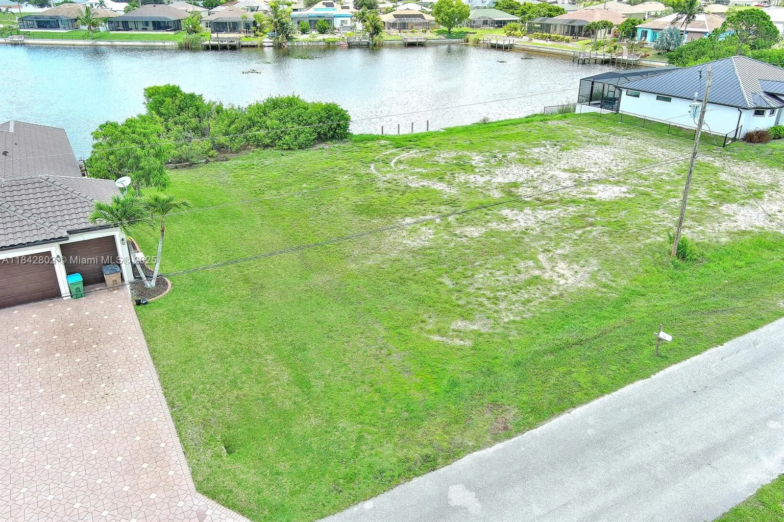 401 NW 24th Ter, Cape Coral, FL 33993 photo 9