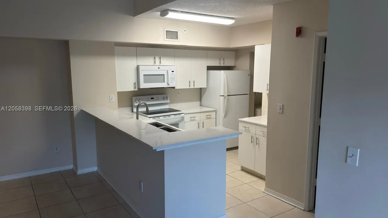 2600 S University Dr # 325, Davie, FL 33328 photo 11