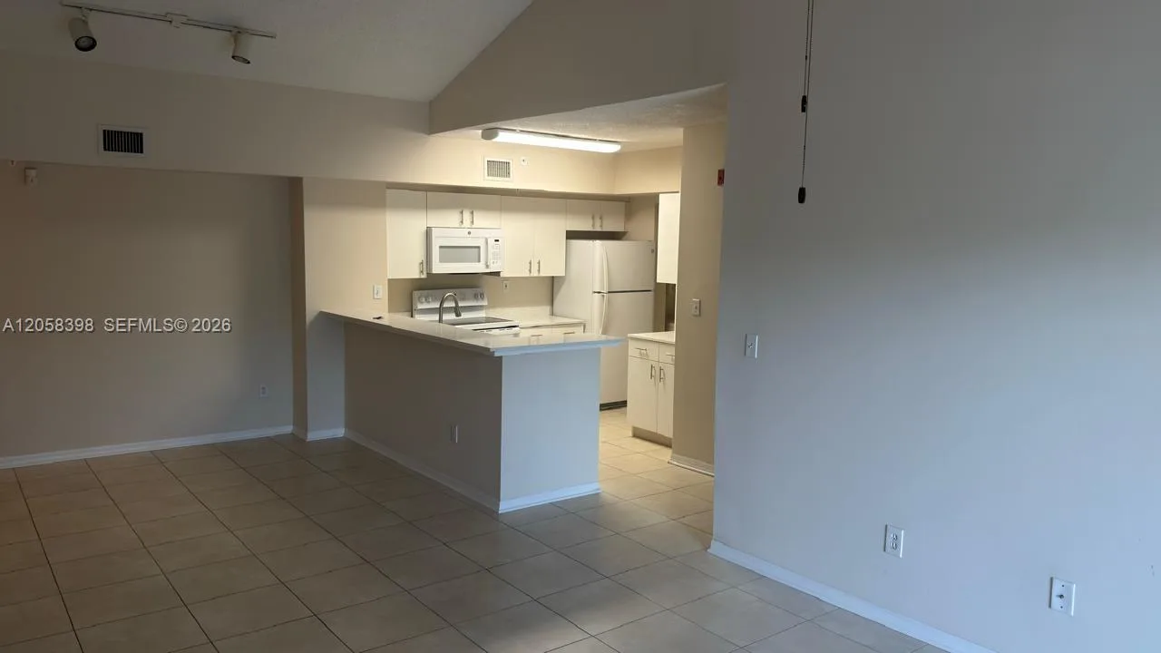 2600 S University Dr # 325, Davie, FL 33328 photo 3