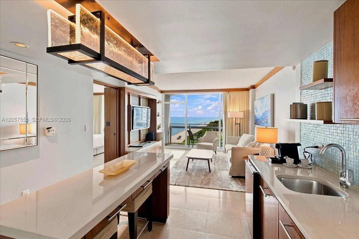 6801 Collins Ave # 1020 Door 1006 Leal, Miami Beach, FL 33141 photo 8