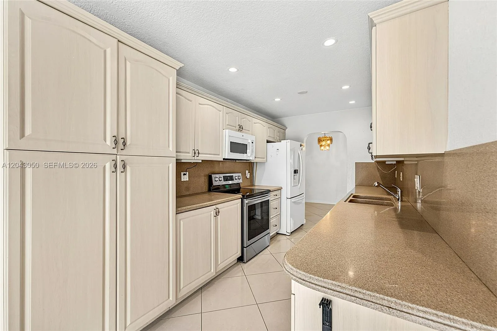 2832 NW 10th Ave, Wilton Manors, FL 33311 photo 12