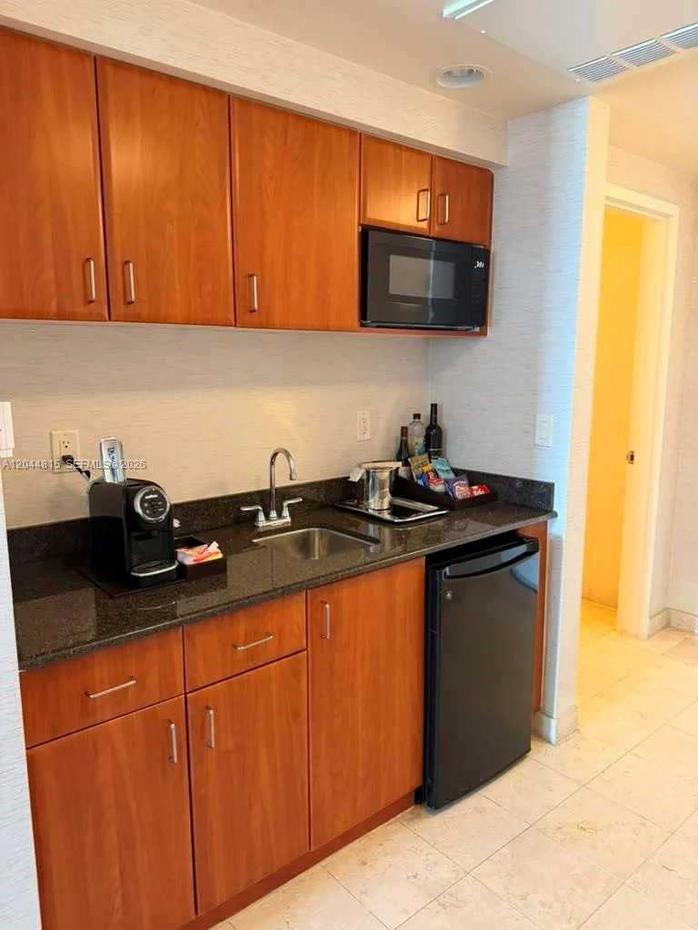 18001 Collins Ave # 1118, Sunny Isles Beach, FL 33160 photo 3
