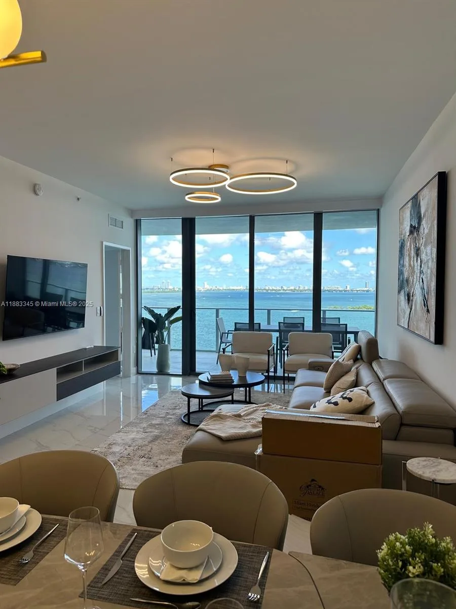 700 NE 24th St # 1206, Miami, FL 33137