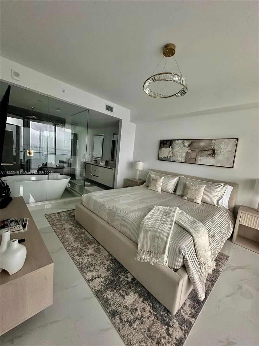 700 NE 24th St # 1206, Miami, FL 33137 photo 4