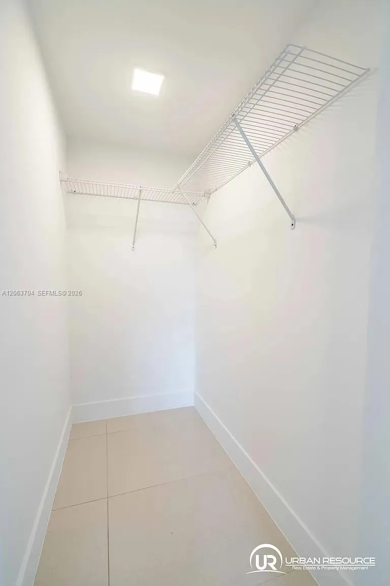 1971 Bay Dr # 122, Miami Beach, FL 33141 photo 10