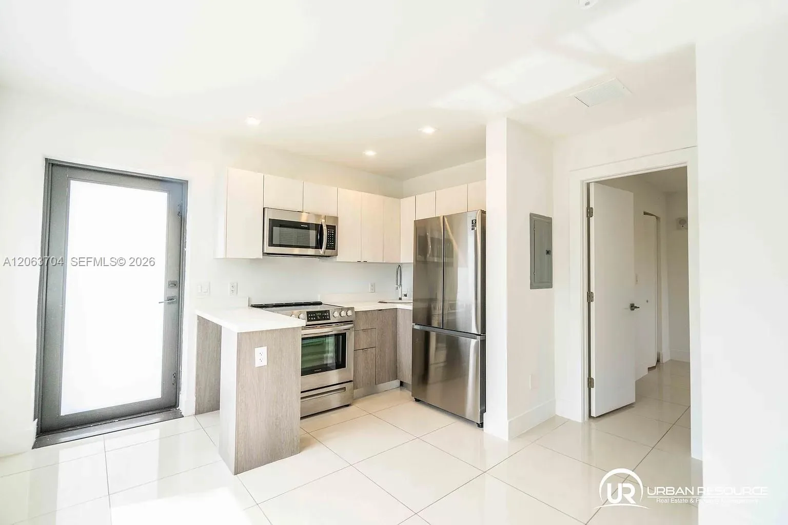 1971 Bay Dr # 122, Miami Beach, FL 33141 photo 4