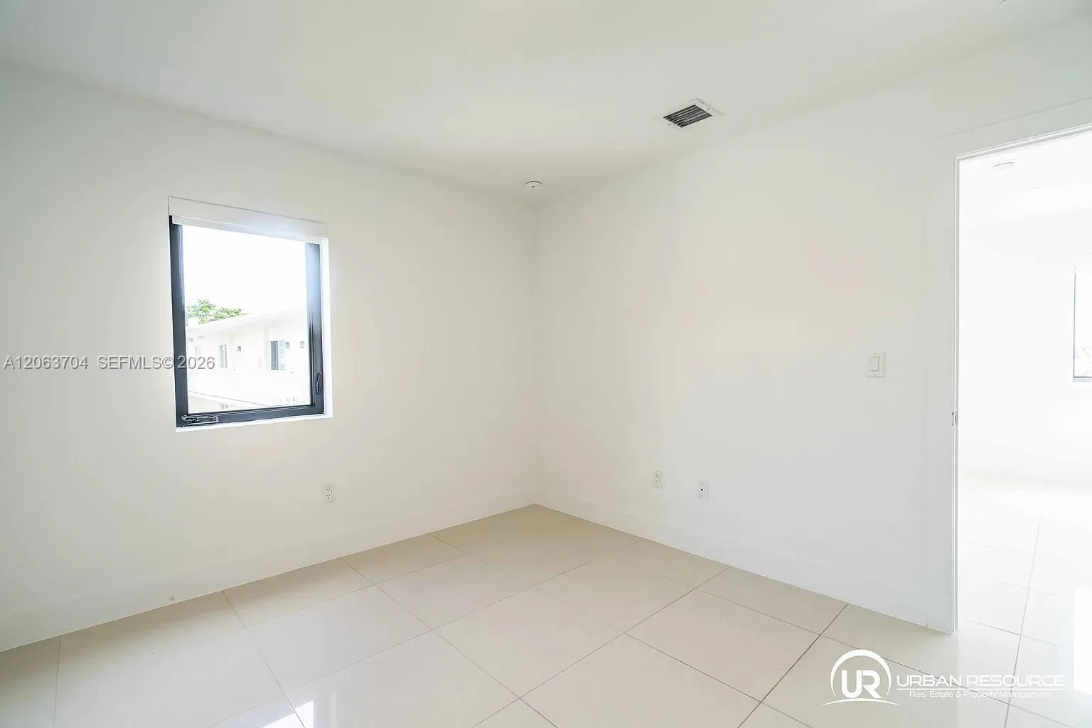 1971 Bay Dr # 122, Miami Beach, FL 33141 photo 9
