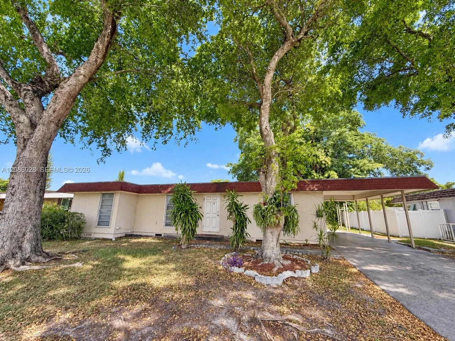 7804 NW 73rd Ter, Tamarac, FL 33321