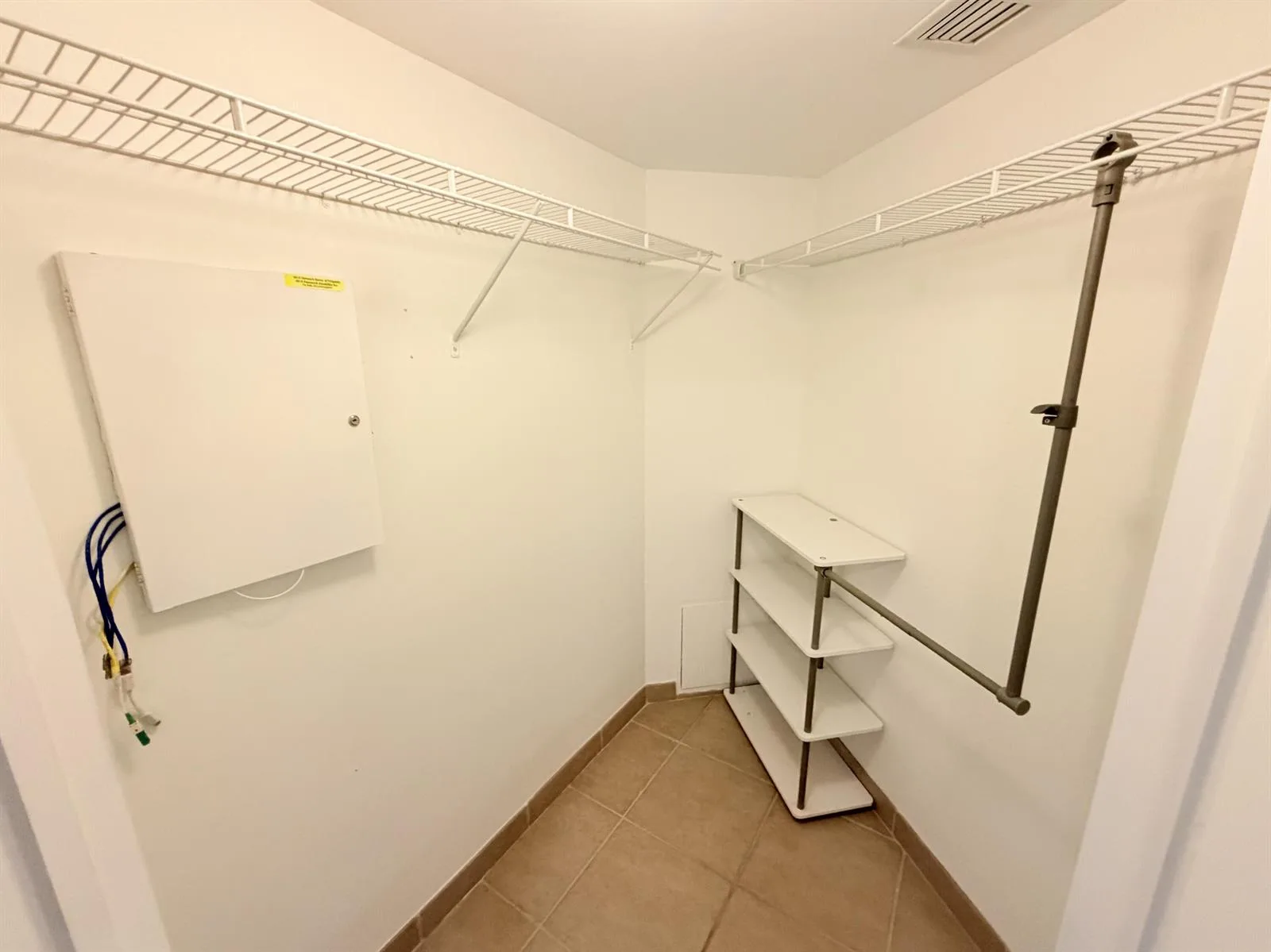 19900 E Country Club Drive # 210, Aventura, FL 33180 photo 12