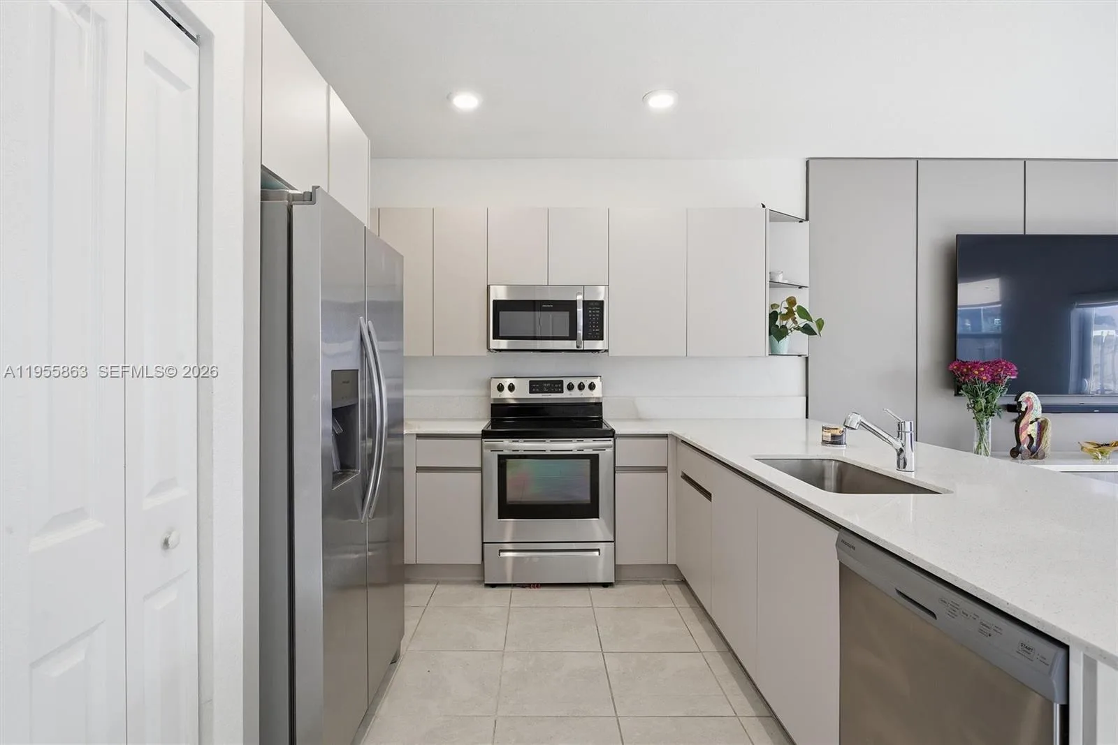 12176 NW 23rd Path, Miami, FL 33167 photo 9