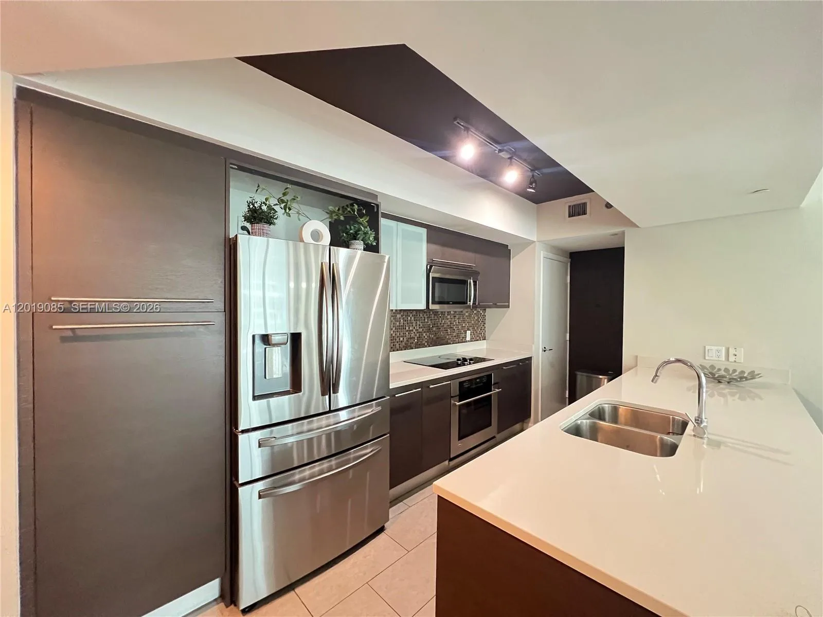 55 SE 6th St # 3305, Miami, FL 33131 photo 11