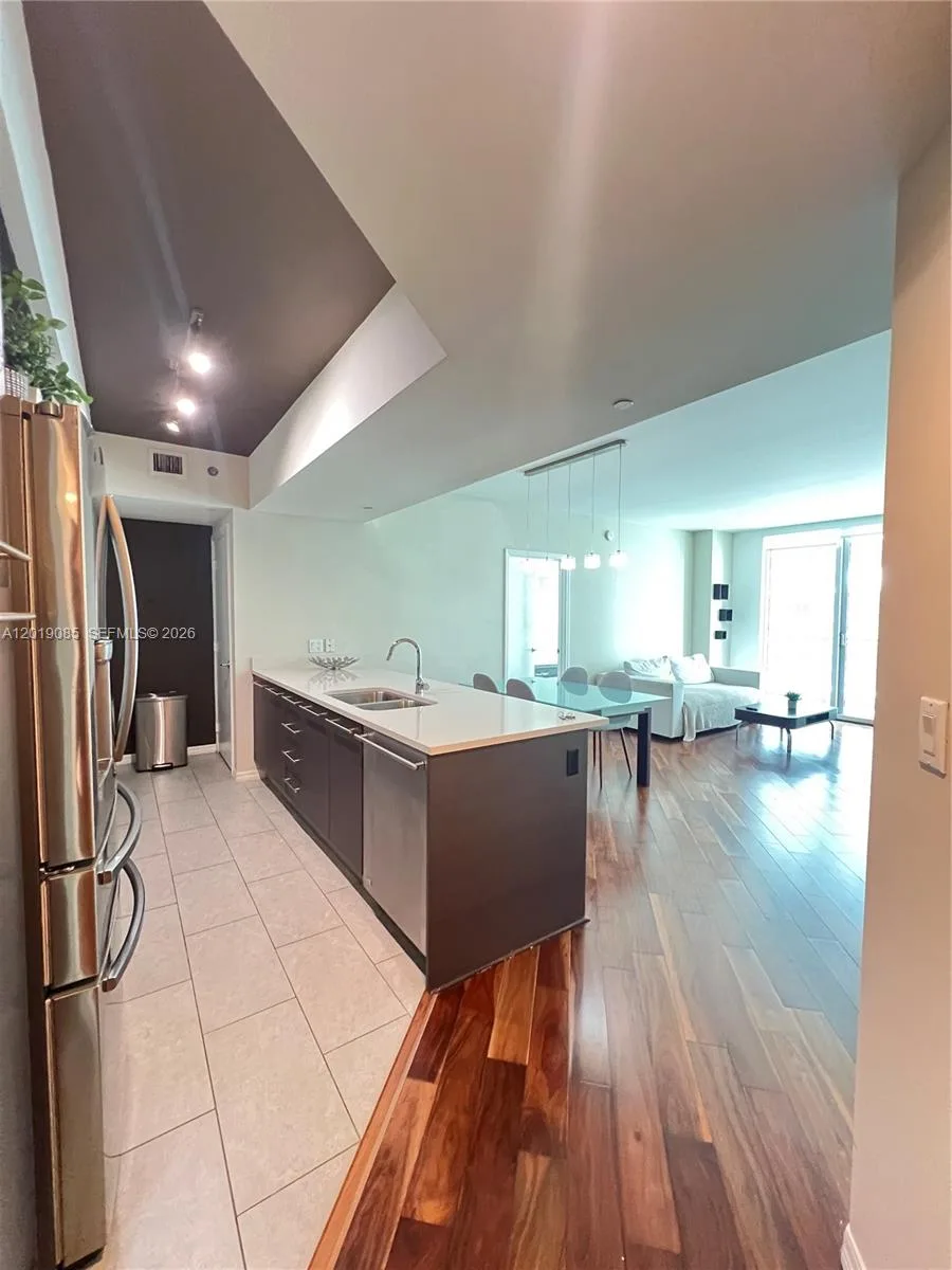 55 SE 6th St # 3305, Miami, FL 33131 photo 5