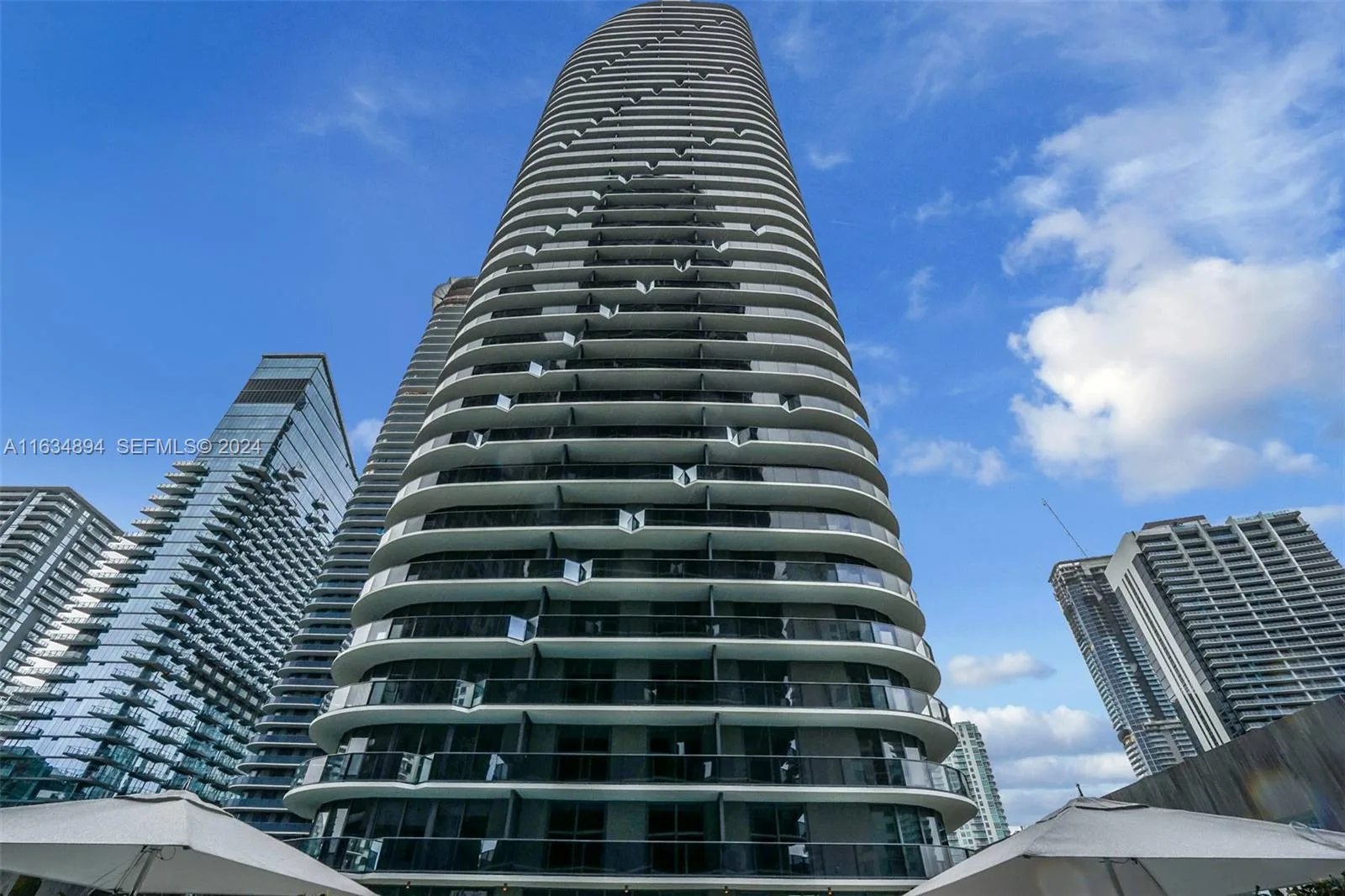 55 SW 9th ST # 2108, Miami, FL 33130