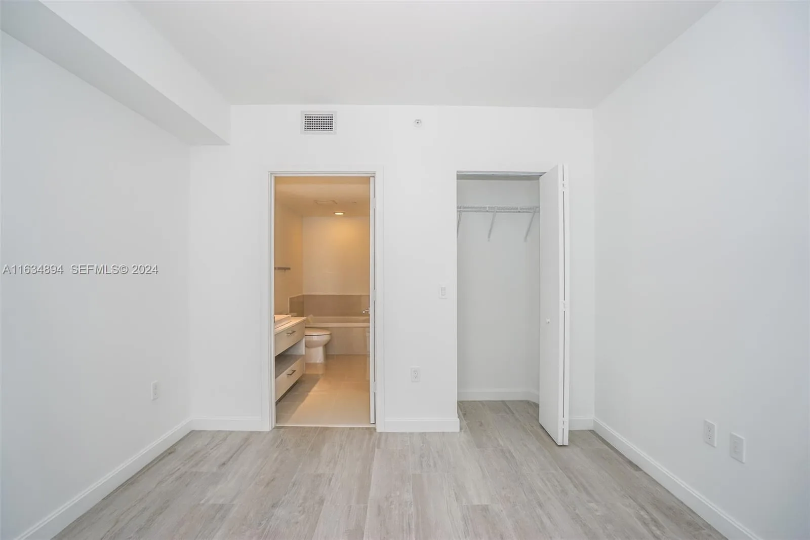 55 SW 9th ST # 2108, Miami, FL 33130 photo 10