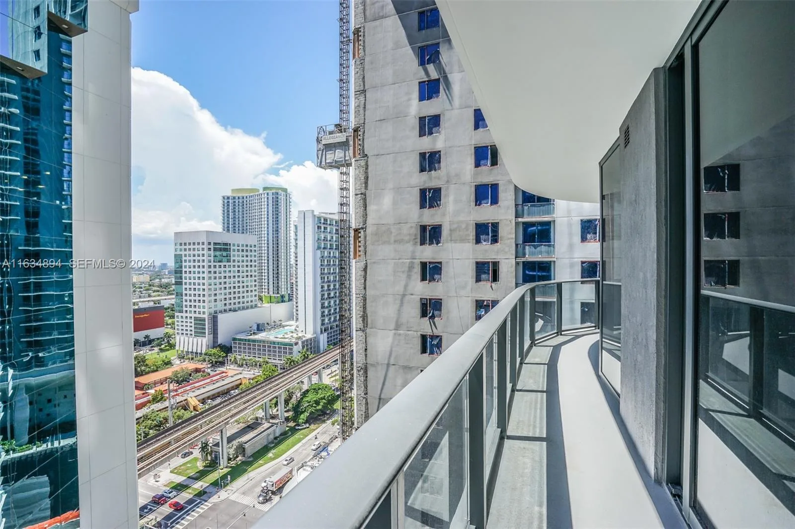 55 SW 9th ST # 2108, Miami, FL 33130 photo 4