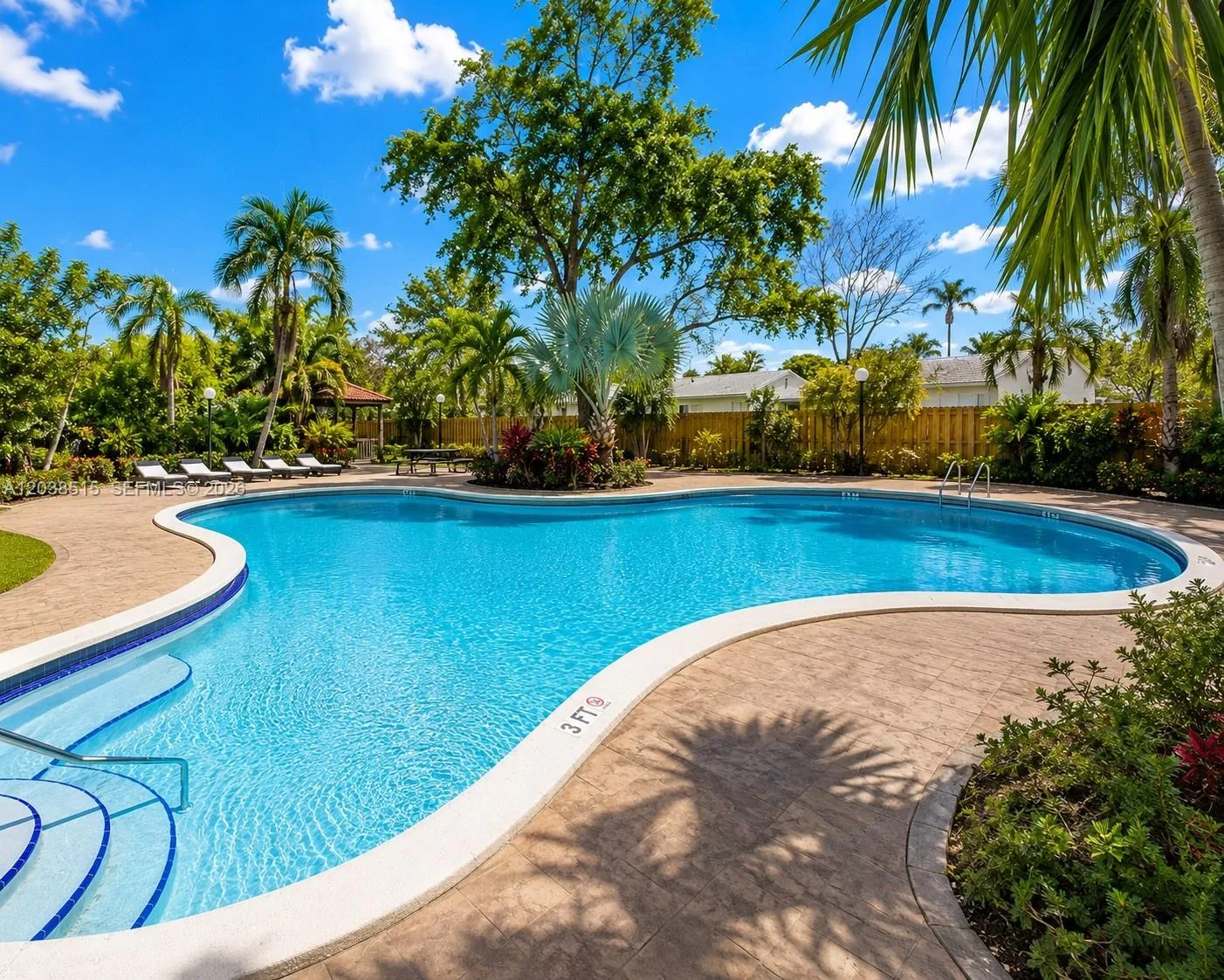 6904 N Kendall Dr # F305, Pinecrest, FL 33156