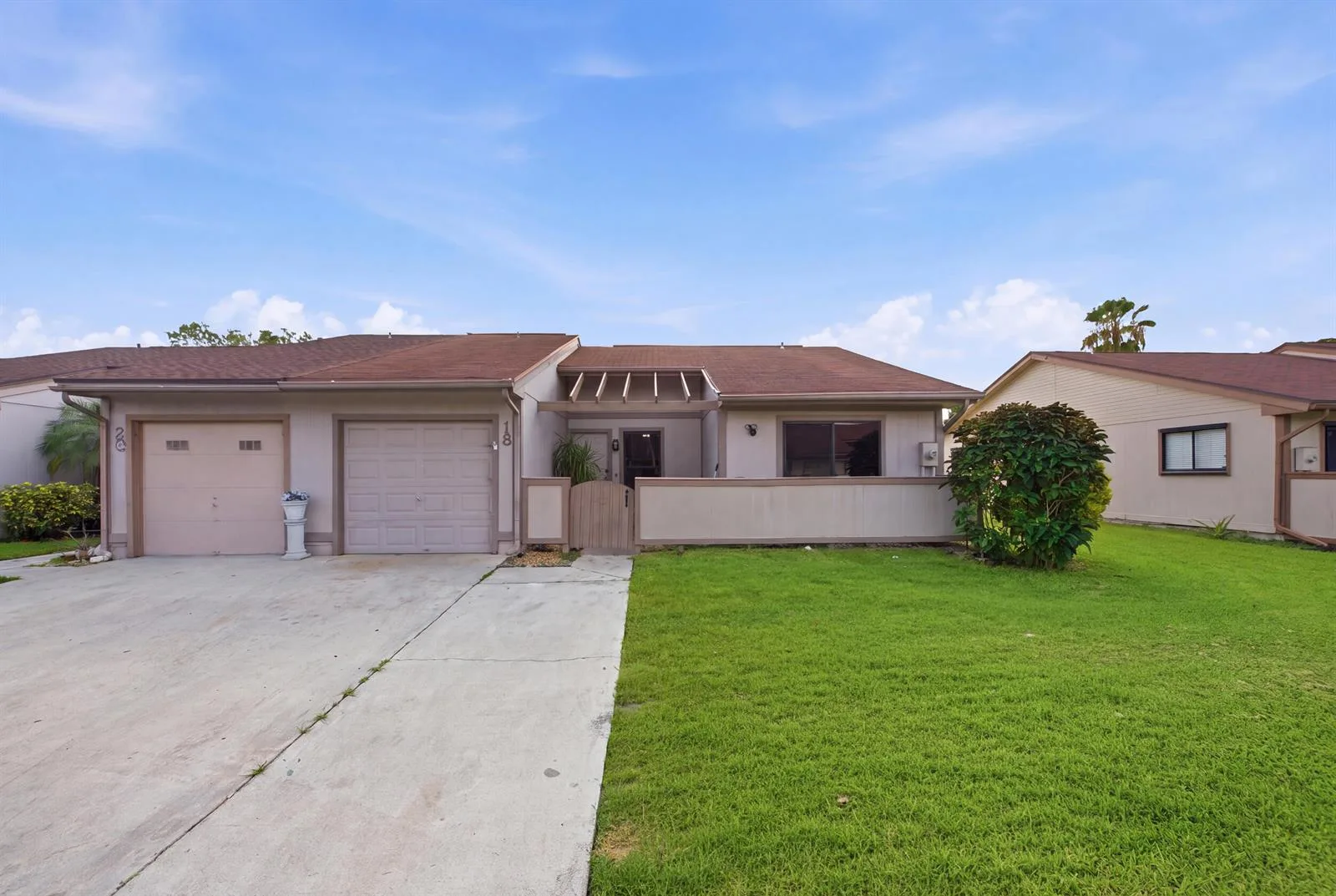 18 WINCHMORE Lane, Boynton Beach, FL 33426