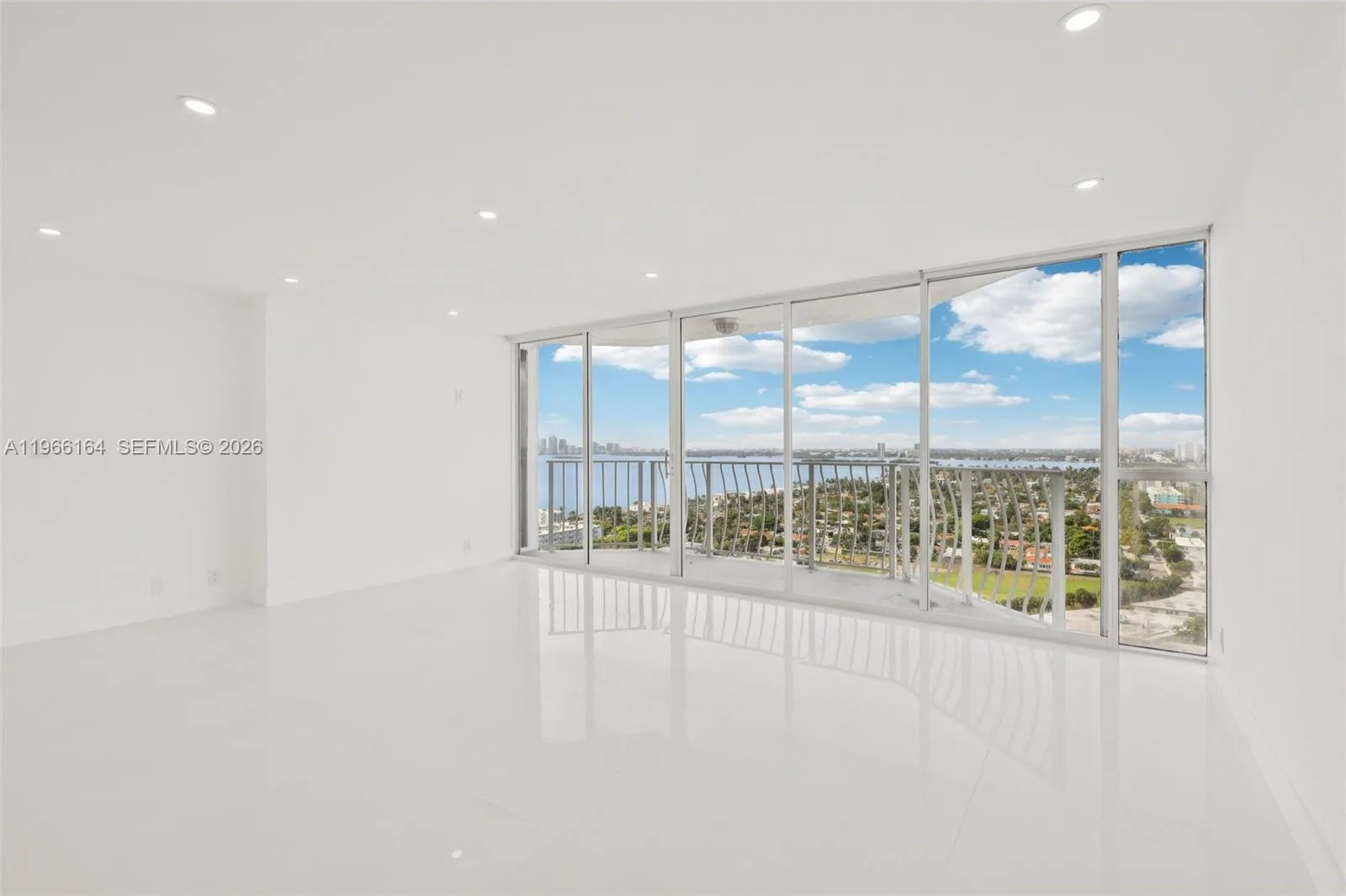 7601 E Treasure Dr # 2305, North Bay Village, FL 33141 photo 3