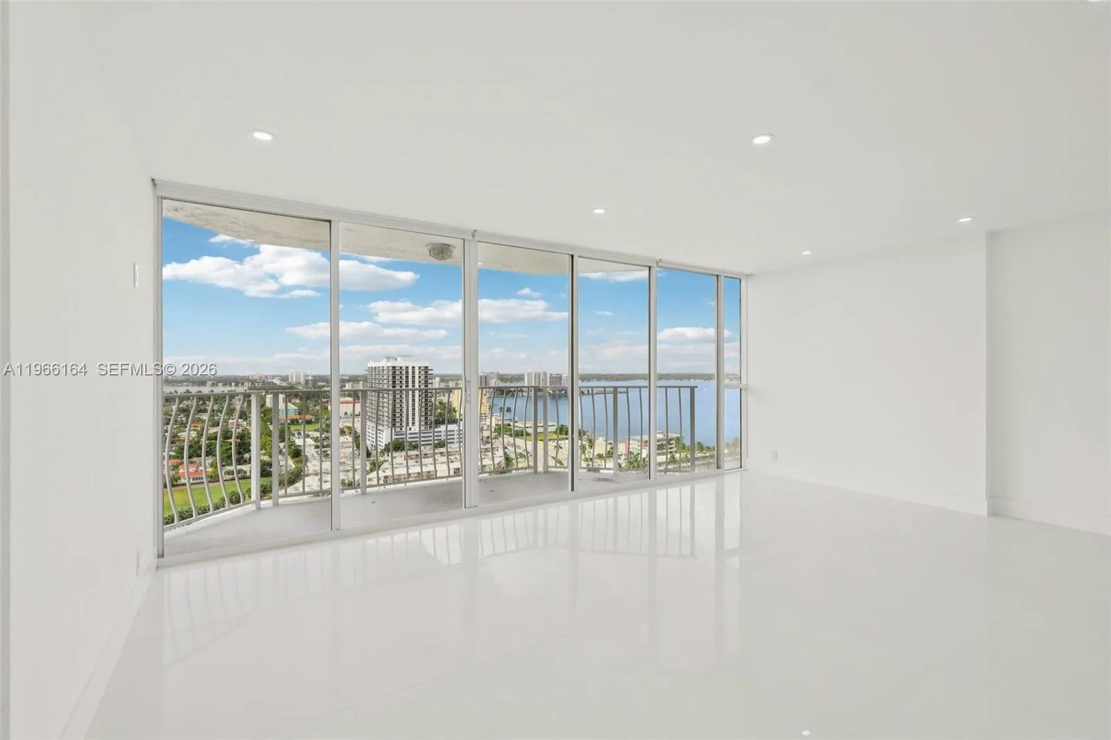 7601 E Treasure Dr # 2305, North Bay Village, FL 33141 photo 4