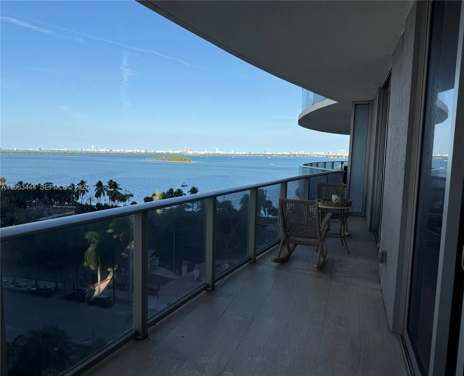 488 NE 18th St # 811, Miami, FL 33132 photo 2