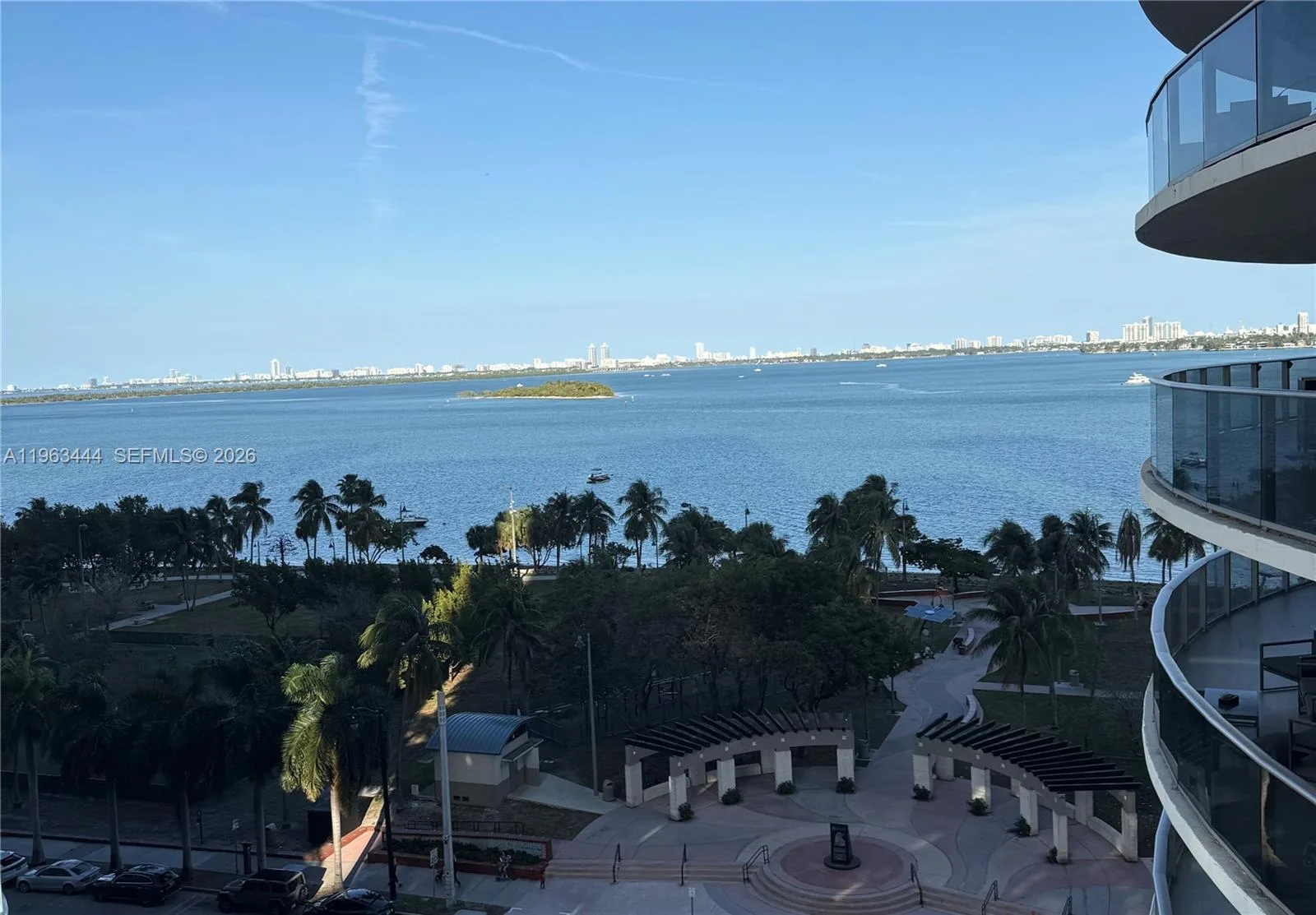 488 NE 18th St # 811, Miami, FL 33132 photo 3