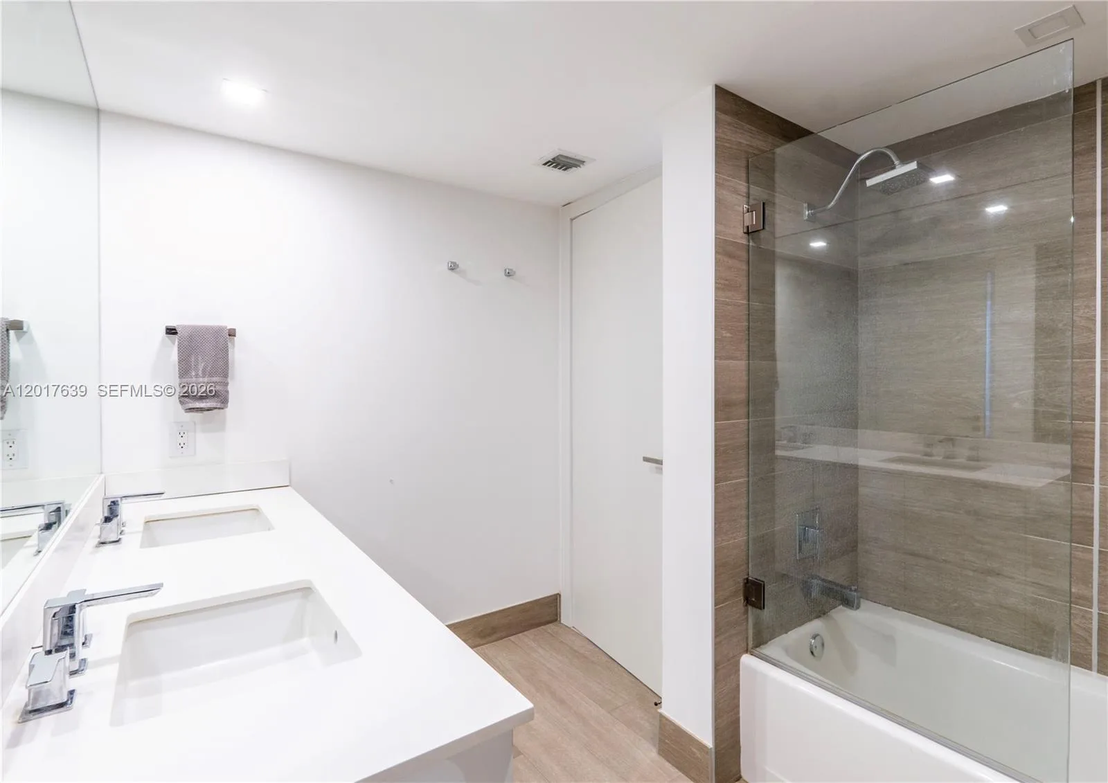 2475 Brickell Ave # 903, Miami, FL 33129 photo 13