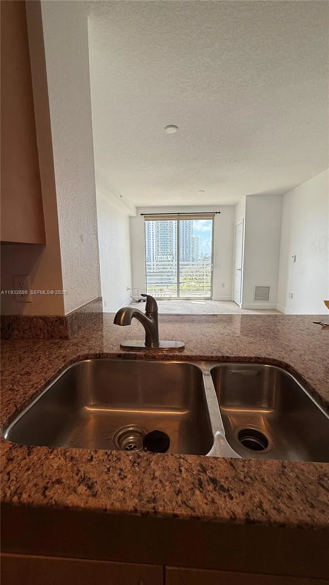 1830 Radius Dr # 915, Hollywood, FL 33020 photo 4