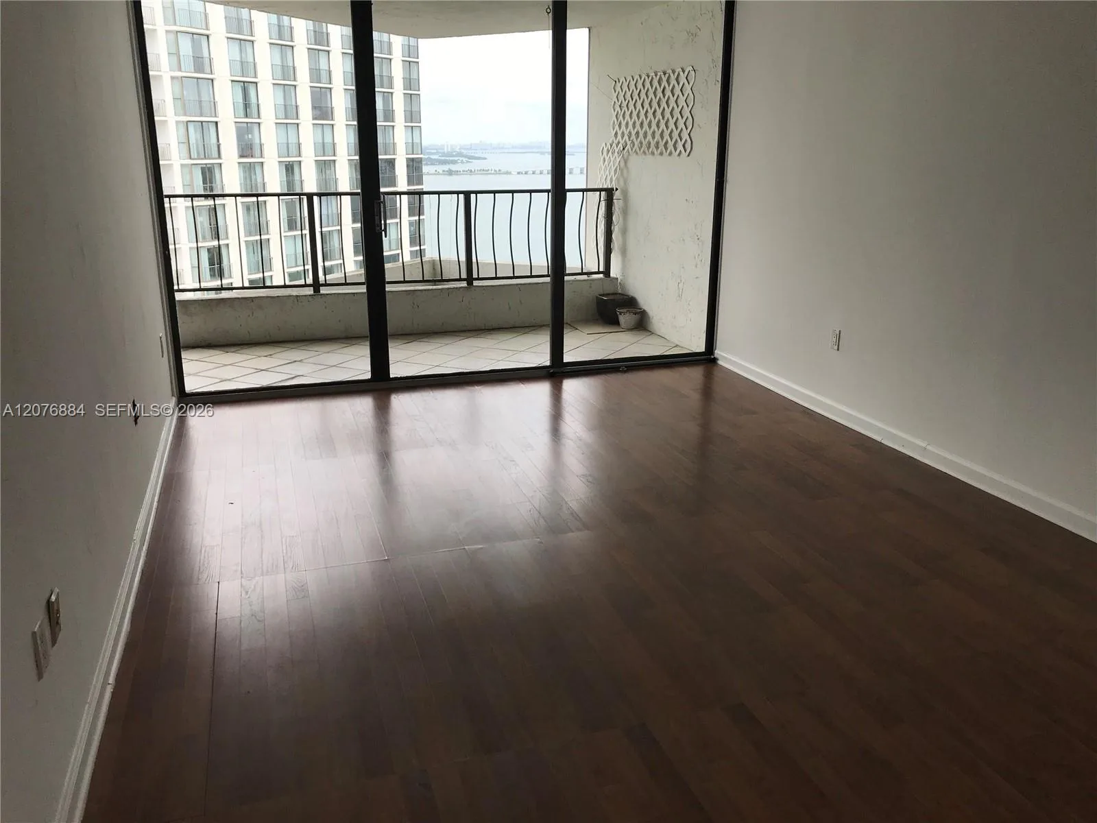 555 NE 15th St # 30E, Miami, FL 33132