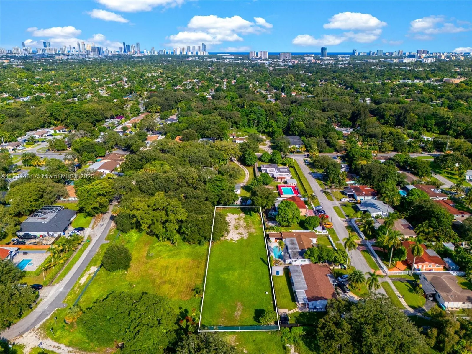 NE 8th Avenue NE 152nd Street, North Miami, FL 33162 photo 8