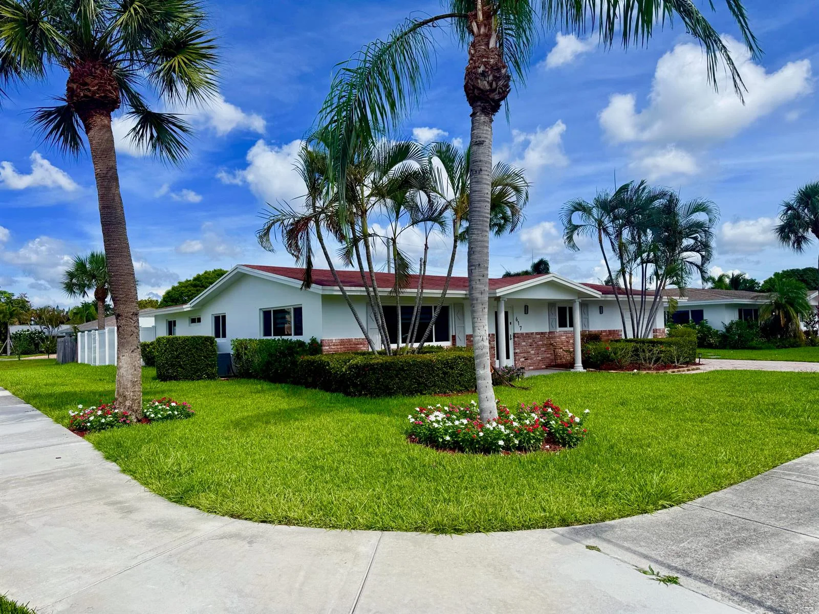 617 SE 8th Avenue, Deerfield Beach, FL 33441