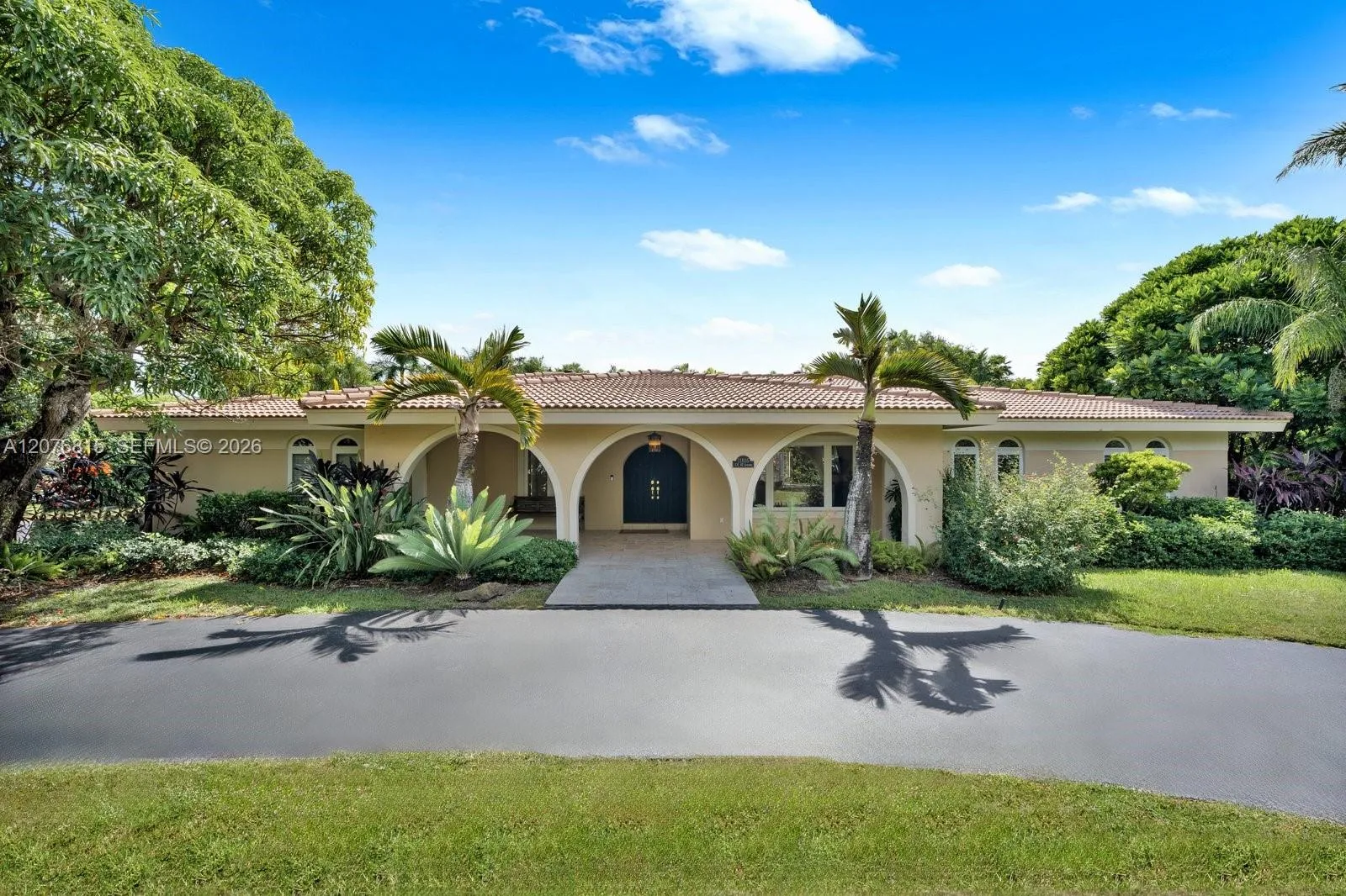11805 SW 62nd Ave, Pinecrest, FL 33156