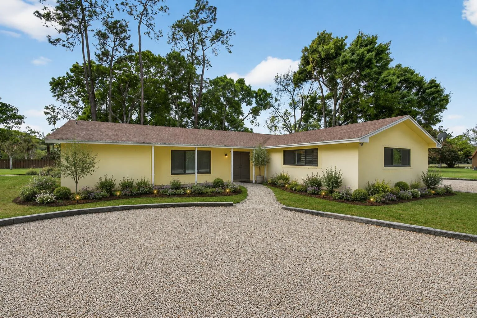 749 W Rambling Drive, Wellington, FL 33414 photo 2