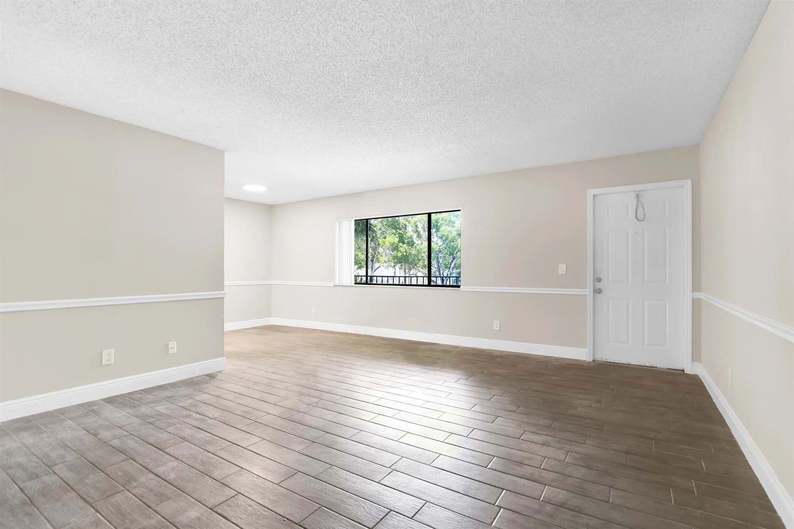 414 Meadows Circle, Boynton Beach, FL 33436