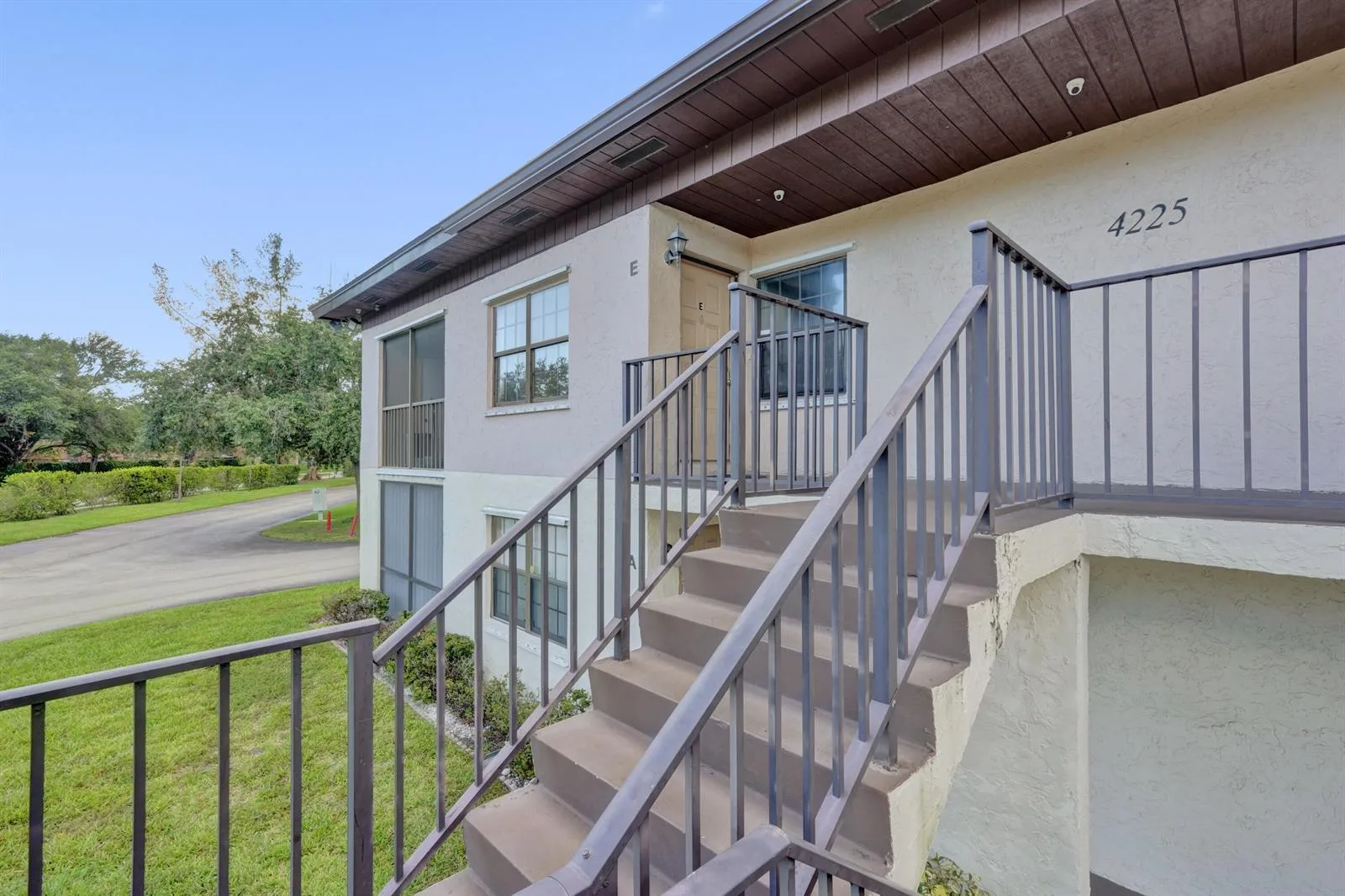 4225 S 57th Avenue # E, FL 33463 photo 2
