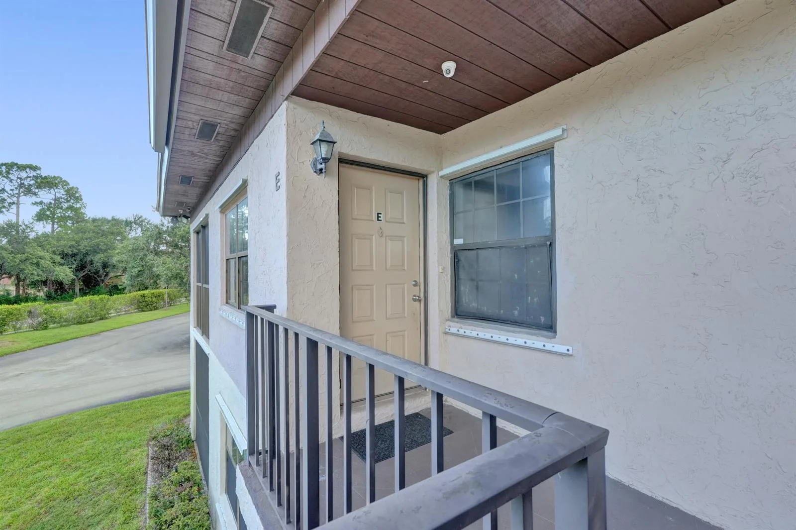 4225 S 57th Avenue # E, FL 33463 photo 3